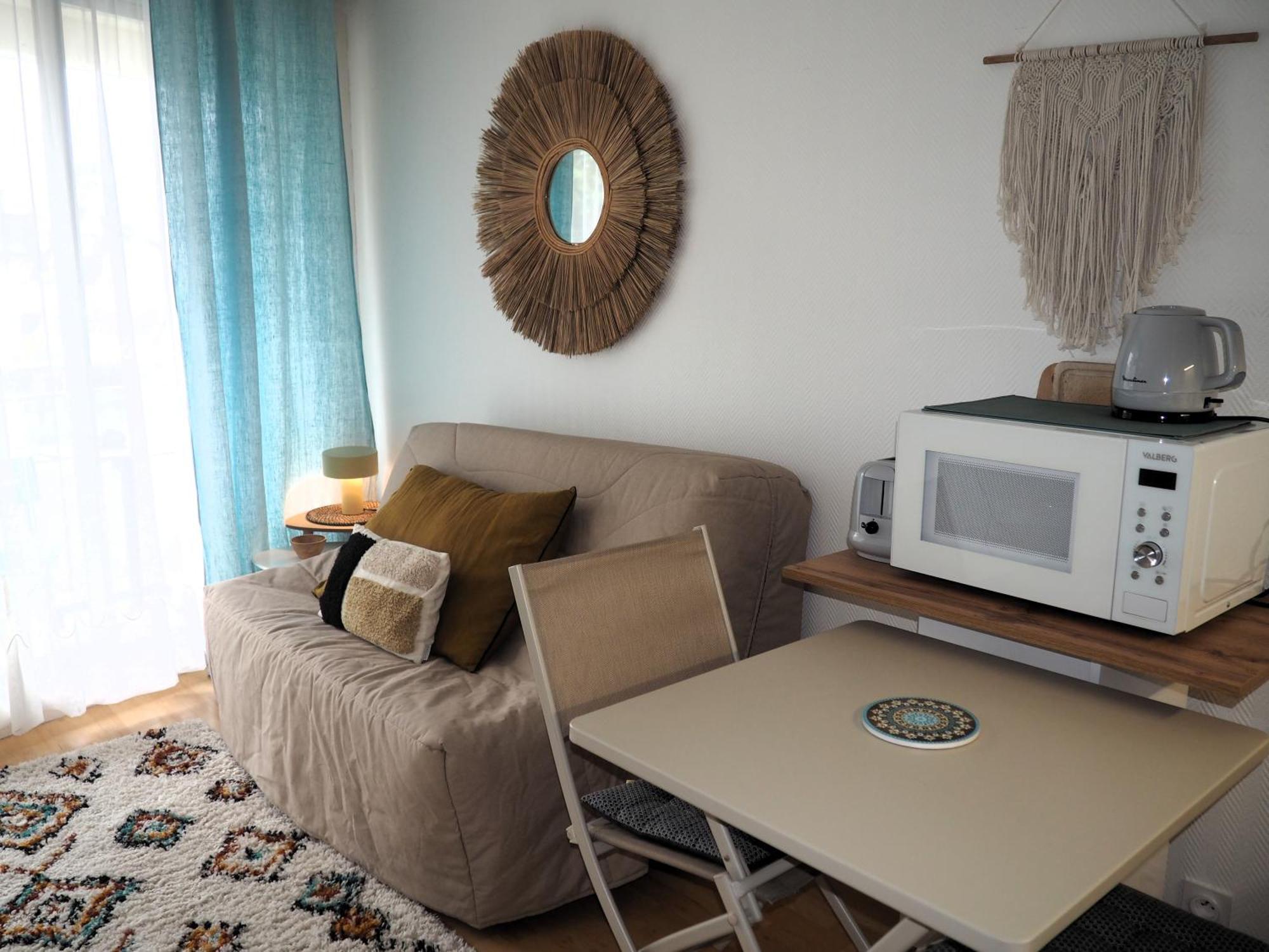Studio, Balcon Et Acces Direct Page Dinard Exteriör bild